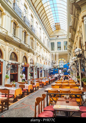 Passage des fleurs, Cicek Pasaji, un célèbre passage historique de l'avenue Istiklal, quartier de Beyoglu. Istanbul, Turquie. Banque D'Images