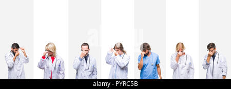 Collage des médecins au fond isolé rayures fatigué se frottant le nez et les yeux sentant la fatigue et les céphalées. Le stress et la frustration conc Banque D'Images