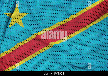 République démocratique du Congo Drapeau imprimé sur un tissu maille nylon polyester sportswear avec certains plis Banque D'Images