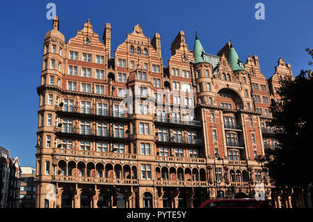 Fitzroy Kimpton Hotel (anciennement Hôtel Russell), Russell Square, Bloomsbury, London, England, UK Banque D'Images