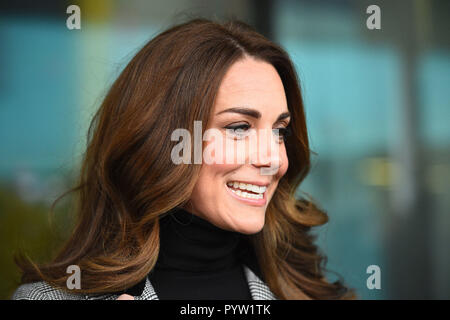 La duchesse de Cambridge arrive pour une visite au Cœur de l'entraîneur de Basildon Essex. Banque D'Images