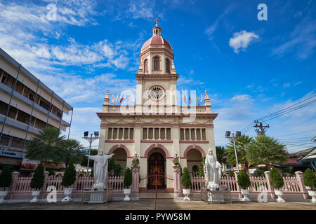 Le 18e siècle Portugais-construit l'église de Santa Cruz à Bangkok, Thaïlande, debout à côté de la rivière Chao Phraya dans une ancienne enclave chrétienne Banque D'Images