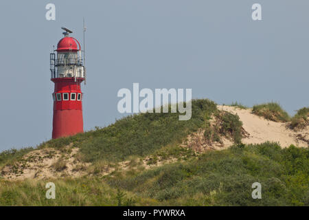 Fer à repasser classique phare dans les dunes, à Schiermonnikoog, Pays-Bas Banque D'Images