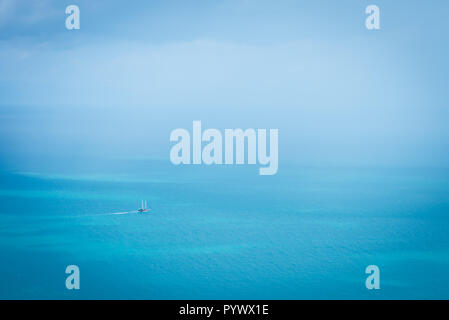 Navire sur la mer ruff en Thaïlande Banque D'Images