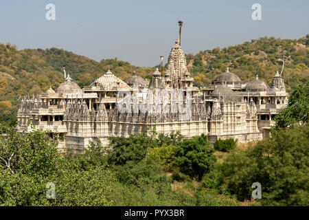 Temple Jaïn Adinatha, Ranakpur, Rajasthan, Inde Banque D'Images