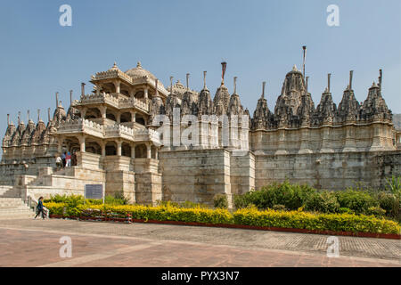 Temple Jaïn Adinatha, Ranakpur, Rajasthan, Inde Banque D'Images