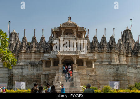 Temple Jaïn Adinatha, Ranakpur, Rajasthan, Inde Banque D'Images