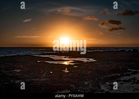 Au coucher du soleil,El Cotillo, Fuerteventura, Canary-Islands,Espagne. Banque D'Images