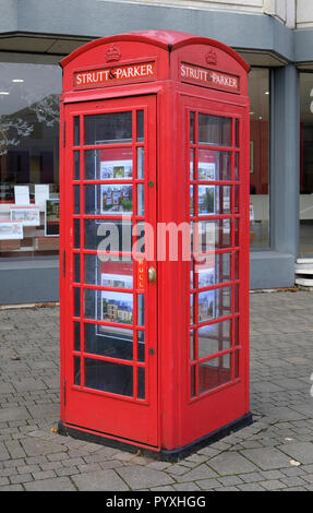 La nouveauté téléphone rouge fort utilisés comme agents immobiliers afficher Banque D'Images