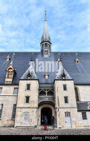 Beaune (centre est de la France) : Hospices de Beaune's building vu de la cour intérieure Banque D'Images