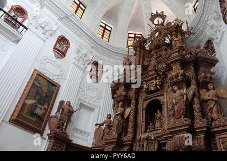 L'intérieur de l'église de la Divine Providence (Saint Cajetan) de Old Goa. Prises en Inde, août 2018. Banque D'Images