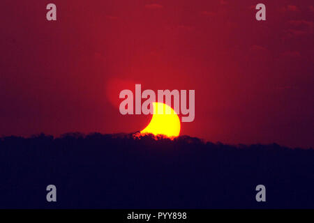 Solar Eclipse, Bombay, Mumbai, Maharashtra, Inde, Asie Banque D'Images