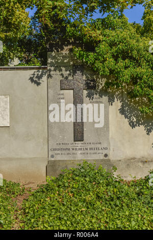 Tombe, Christoph Wilhelm Hufeland, Dorotheenstaedtischer Chausseestrasse, cimetière, milieu, Berlin, Allemagne, Grab, Dorotheenstaedtischer Friedhof, MIT Banque D'Images