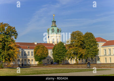 Nouvelle aile, château de Charlottenburg, chip durée barrage, Charlottenburg, Berlin, Allemagne, Neuer Fluegel, château de Charlottenburg, Spandauer Damm, Deuts Banque D'Images