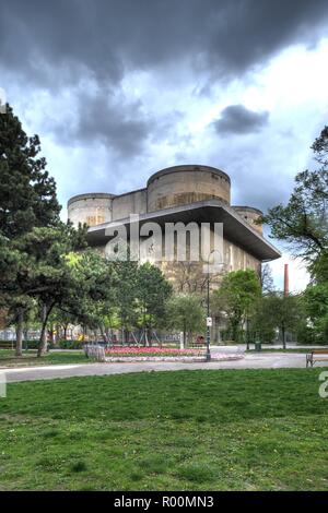 Wien, Flakturm Park Arenberg - Vienne, Flak Tower Banque D'Images