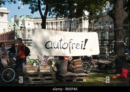 Wien, Ringstraße, autofreier Tag, 'Rasen am Ring' - Vienne, Ringstrasse, la Journée sans voiture Banque D'Images