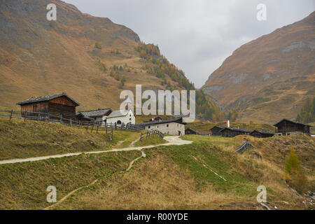 Fane Alm avec Pfundigerer, montagnes du Tyrol du Sud, Italie