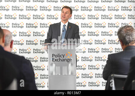 Le secrétaire aux Affaires étrangères Jeremy Hunt s'exprime à l'échange de politiques de Londres pour prononcer un discours intitulé « le rôle de la Grande-Bretagne dans le monde après le Brexit ». Banque D'Images