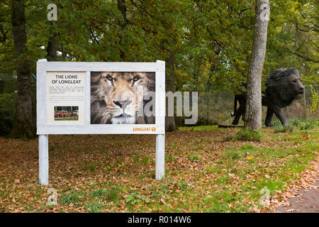 Lion des panneaux d'information pour les visiteurs et les passagers et conducteurs de voiture suivant la route du Parc Safari au Parc Safari de Longleat. Longleat, Wiltshire, Royaume-Uni (103) Banque D'Images