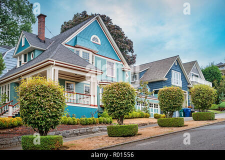 Maisons dans le quartier Queen Anne de Seattle, Washington, USA Banque D'Images