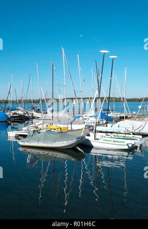 Zöbigk Harbour au lac de Cospuden, Leipzig Neuseenland, Demen, Saxe, Allemagne Banque D'Images