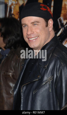 John Travolta en arrivant à la WILD HOGS Première au El Capitan Theatre de Los Angeles. portrait sourire bandana08 TravoltaJohn010 Red Carpet Event, Vertical, USA, Cinéma, Célébrités, photographie, Bestof, Arts, Culture et divertissement, Célébrités Topix fashion / Vertical, Best of, événement dans la vie d'Hollywood, Californie - Tapis rouge et en backstage, USA, Cinéma, Célébrités, cinéma, télévision, Célébrités célébrités musique, photographie, Arts et culture, Bestof, divertissement, Topix headshot, vertical, une personne, à partir de l'an 2007, enquête tsuni@Gamma-USA.com Banque D'Images