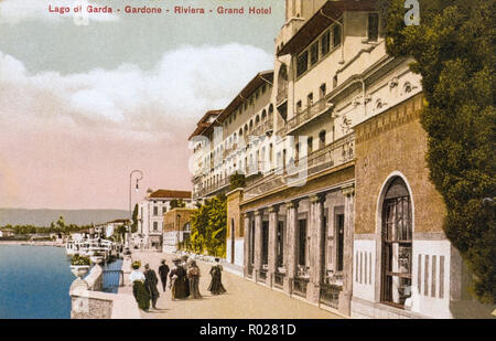 Italie Lombardie Gardone Riviera - Carte postale de Gardone Riviera avec Grand Hotel Gardone en 1904 Banque D'Images