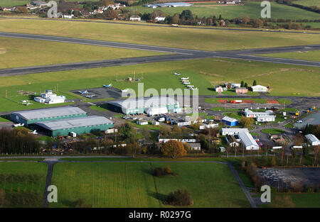 Vue aérienne de l'aéroport d'affaires de Wolverhampton à Halfpenny Green près de Bobbington England Uk Banque D'Images