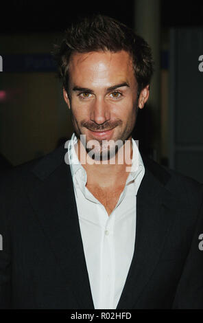 Joseph Fiennes arrivant à la grande première mondiale à la spéciale Raid Arclight Theatre de Los Angeles. 4 août 2005FiennesJoseph001 Red Carpet Event, Vertical, USA, Cinéma, Célébrités, photographie, Bestof, Arts, Culture et divertissement, Célébrités Topix fashion / Vertical, Best of, événement dans la vie d'Hollywood, Californie - Tapis rouge et en backstage, USA, Cinéma, Célébrités, cinéma, télévision, Célébrités célébrités musique, photographie, Arts et culture, Bestof, divertissement, Topix headshot, vertical, une personne, à partir de l'an 2005, enquête tsuni@Gamma-USA.com Banque D'Images