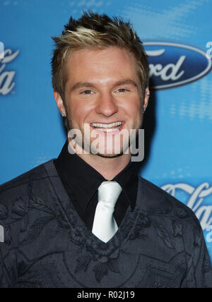 Blake Lewis arrivant à l'American Idol, le Top 12 des candidats à la finale à l'Astra Restaurant à Los Angeles. portrait sourire les yeux LewisBlake030 Red Carpet Event, Vertical, USA, Cinéma, Célébrités, photographie, Bestof, Arts, Culture et divertissement, Célébrités Topix fashion / Vertical, Best of, événement dans la vie d'Hollywood, Californie - Tapis rouge et en backstage, USA, Cinéma, Célébrités, cinéma, télévision, Célébrités célébrités musique, photographie, Arts et culture, Bestof, divertissement, Topix headshot, vertical, une personne, à partir de l'an 2007, enquête tsuni Banque D'Images