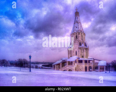 Vue d'hiver après l'église de l'Ascension à Kolomenskoye, Moscou neige Banque D'Images