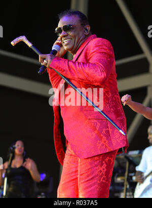 La White Party concert au Parc régional d''Amphithéâtre Miramar : Ronald Isley des Frères Isley Où : Miramar, Florida, United States Quand : 29 Sep 2018 Credit : Johnny Louis/WENN.com Banque D'Images