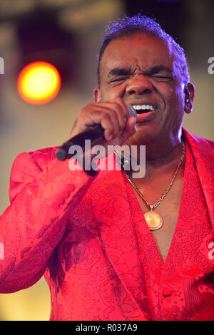 La White Party concert au Parc régional d''Amphithéâtre Miramar : Ronald Isley des Frères Isley Où : Miramar, Florida, United States Quand : 29 Sep 2018 Credit : Johnny Louis/WENN.com Banque D'Images