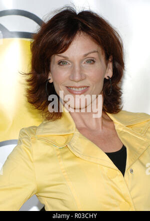 Marilu Henner arrivant à la Simpsons, la première du film au Westwood Theatre de Los Angeles. HennerMarilu headshot contact des yeux sourire 164 Red Carpet Event, Vertical, USA, Cinéma, Célébrités, photographie, Bestof, Arts, Culture et divertissement, Célébrités Topix fashion / Vertical, Best of, événement dans la vie d'Hollywood, Californie - Tapis rouge et en backstage, USA, Cinéma, Célébrités, cinéma, télévision, Célébrités célébrités musique, photographie, Arts et culture, Bestof, divertissement, Topix headshot, vertical, une personne, à partir de l'an 2007, enquête tsuni@Gamma-USA. Banque D'Images