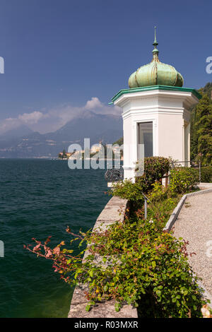 Les bâtiments et les jardins de Villa Monastero à Varenna sur le lac de Côme, Italie Banque D'Images