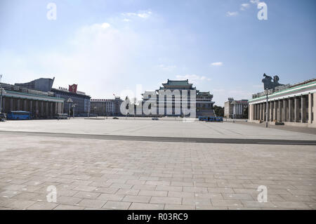 Pyongyang, North-Korea, 09/07/2018 : Kim Il Sung Palace sur la Place Kim Il Sung est incroyablement vaste et vide. Banque D'Images