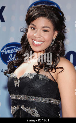 Jordin Sparks arrivant à la finale d'American Idol au Kodak Theatre de Los Angeles. portrait les yeux sourire robe noire SparksJordin 10 Red Carpet Event, Vertical, USA, Cinéma, Célébrités, photographie, Bestof, Arts, Culture et divertissement, Célébrités Topix fashion / Vertical, Best of, événement dans la vie d'Hollywood, Californie - Tapis rouge et en backstage, USA, Cinéma, Célébrités, cinéma, télévision, Célébrités célébrités musique, photographie, Arts et culture, Bestof, divertissement, Topix headshot, vertical, une personne, à partir de l'an 2007, enquête tsuni@Gamma-USA. Banque D'Images