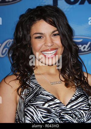 Jordin Sparks arrivant à l'American Idol, le Top 12 des candidats à la finale à l'Astra Restaurant à Los Angeles. portrait sourire les yeux SparksJordin045 Red Carpet Event, Vertical, USA, Cinéma, Célébrités, photographie, Bestof, Arts, Culture et divertissement, Célébrités Topix fashion / Vertical, Best of, événement dans la vie d'Hollywood, Californie - Tapis rouge et en backstage, USA, Cinéma, Célébrités, cinéma, télévision, Célébrités célébrités musique, photographie, Arts et culture, Bestof, divertissement, Topix headshot, vertical, une personne, à partir de l'an 2007, enquête t Banque D'Images