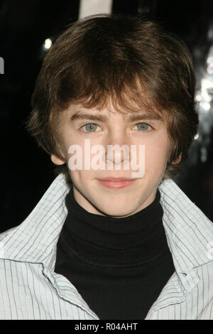 Freddie Highmore 01/31/08 "Les Chroniques de Spiderwick' premiere @ Paramount Theater, Hollywood Photo de Kuroda Ima/HNW / PictureLux (31 janvier 2008) Dossier de référence #  33689 HNWPLX 185 Banque D'Images