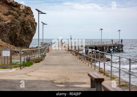 Les pêcheurs sur la fameuse Seconde Vallée jetée sur l'image sur la péninsule de Fleurieu Australie du Sud le 1 novembre 2018 Banque D'Images