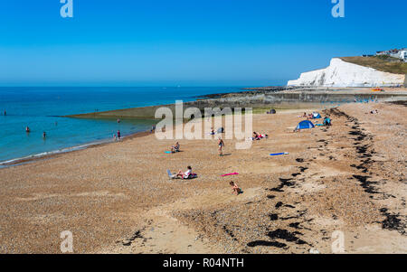 Les falaises et la plage Marina Undercliff, Brighton, Sussex, Angleterre, Royaume-Uni, Europe Banque D'Images