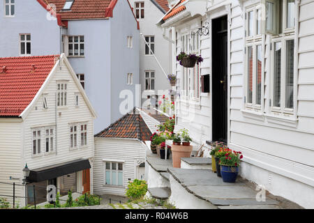 Vieilles maisons en bois, Gamla Stan (vieille ville), Bergen, ville du comté de Hordaland, Norvège, Scandinavie, Europe Banque D'Images