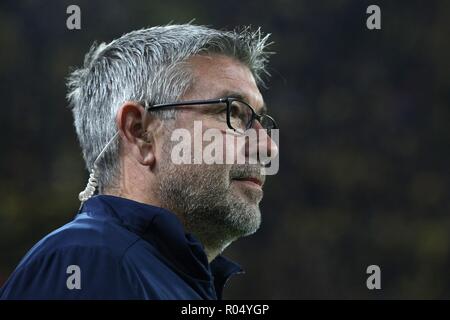 Dortmund, Allemagne. 31 octobre, 2018. firo : 31.10.2018, football, DFB, saison 2018/2019, BVB, Borussia Dortmund - Union Berlin, Urs Fischer, coach, Union Berlin, portrait, les expressions du visage, l'utilisation de crédit dans le monde entier | : dpa/Alamy Live News Banque D'Images