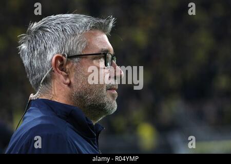 Dortmund, Allemagne. 31 octobre, 2018. firo : 31.10.2018, football, DFB, saison 2018/2019, BVB, Borussia Dortmund - Union Berlin, Urs Fischer, coach, Union Berlin, portrait, les expressions du visage, l'utilisation de crédit dans le monde entier | : dpa/Alamy Live News Banque D'Images