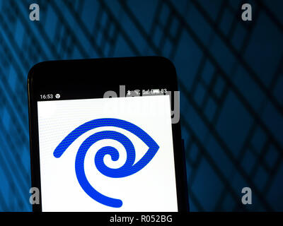 Kiev, Ukraine. 1er novembre 2018. Time Warner Cable vu le logo affiché sur le téléphone intelligent. Crédit : Igor Golovniov SOPA/Images/ZUMA/Alamy Fil Live News Banque D'Images