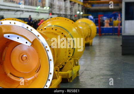 Usine de production de camions-benne de carrière. Les produits finis. Pièces de rechange pour autotrucks Banque D'Images