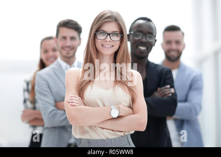 Cheerful African and Caucasian jeune multi ethnic friends having fun rire, Faire place au concept d'amitié multiraciale Banque D'Images