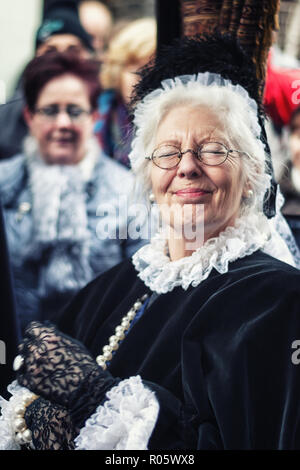 Deventer, Pays-Bas, le 21 décembre 2014 : La Reine Victoria présente à la Dickens festival à Deventer Banque D'Images