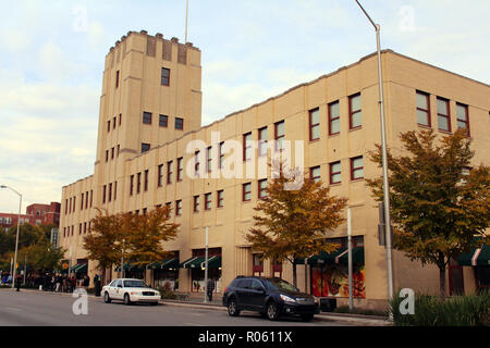 Sears Roebuck and Company's première brique-et-mortier store Indianapolis, IN, construit en 1929, juste avant la Grande Dépression Banque D'Images