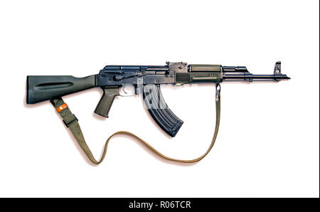 Fusil d'assaut AK-47 avec magazine haute capacité Banque D'Images